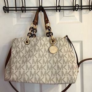 Authentic Michael Kors pocketbook